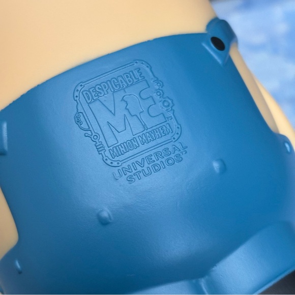 Universal Studios Despicable Me: Minion Mayhem Dave Souvenir Sippy Cup - Picture 4 of 5